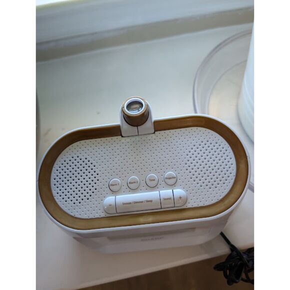 Sharp Alarm Clock - Picture 3 of 4